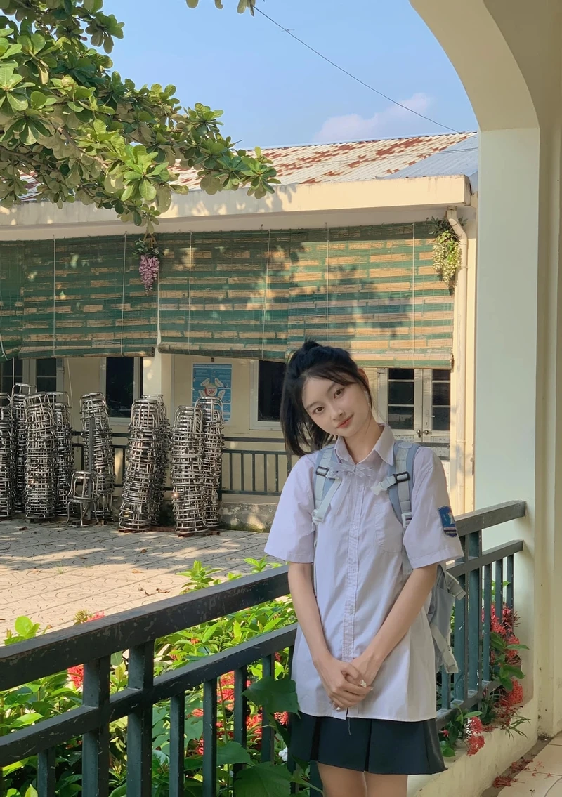 Ảnh cosplay anime girl ma cà rồng mang đến vẻ đẹp bí ẩn và cuốn hút
