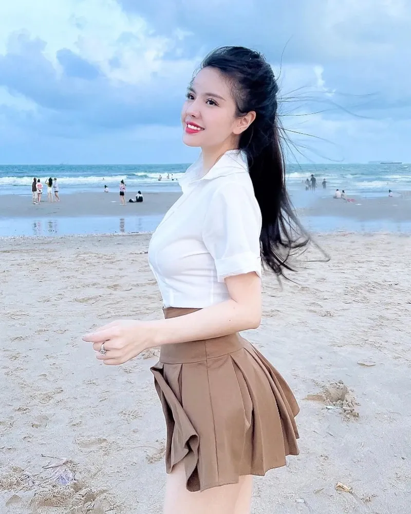 Hình nền gái 3D đẹp mang đến vẻ đẹp sống động và ấn tượng.
