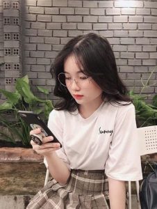 Gái xinh đeo kính cute dễ thương